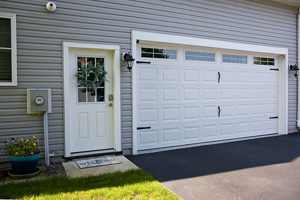 24/7 Emergency Garage Door Panel Replacement experts in Marietta, GA